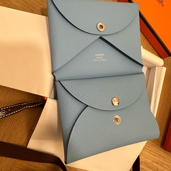 HERMES Epsom Calvi Duo Card Case in Celeste - Picture 6 of 12